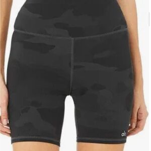 Alo Work out set - shorts and bra